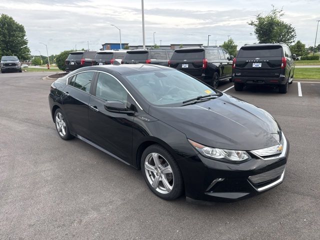 2017 Chevrolet Volt LT's photo