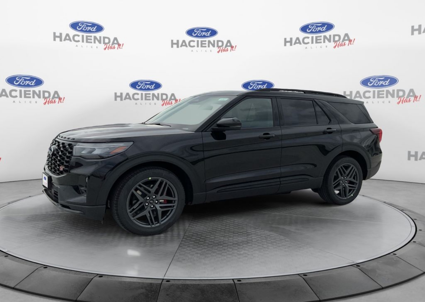 2026 Ford Explorer ST 4WD's photo