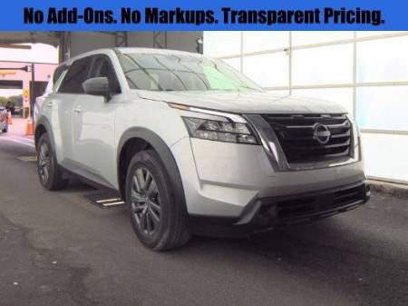 2023 Nissan Pathfinder S
