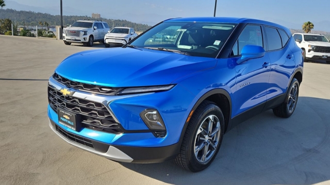 2025 Chevrolet Blazer 2.0T 2LT FWD's photo