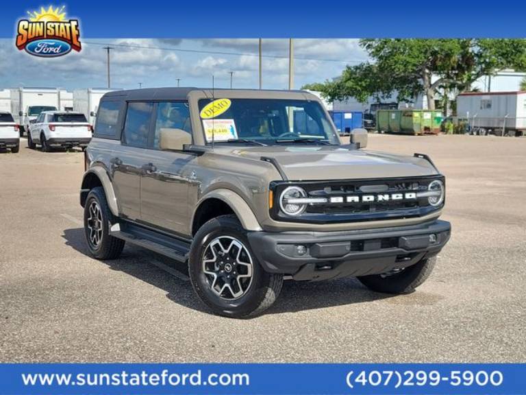 2026 Ford Bronco Outer Banks