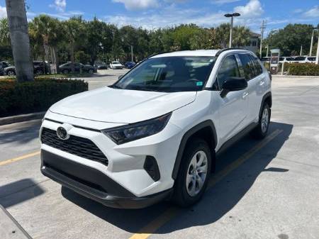 2020 Toyota RAV4 LE