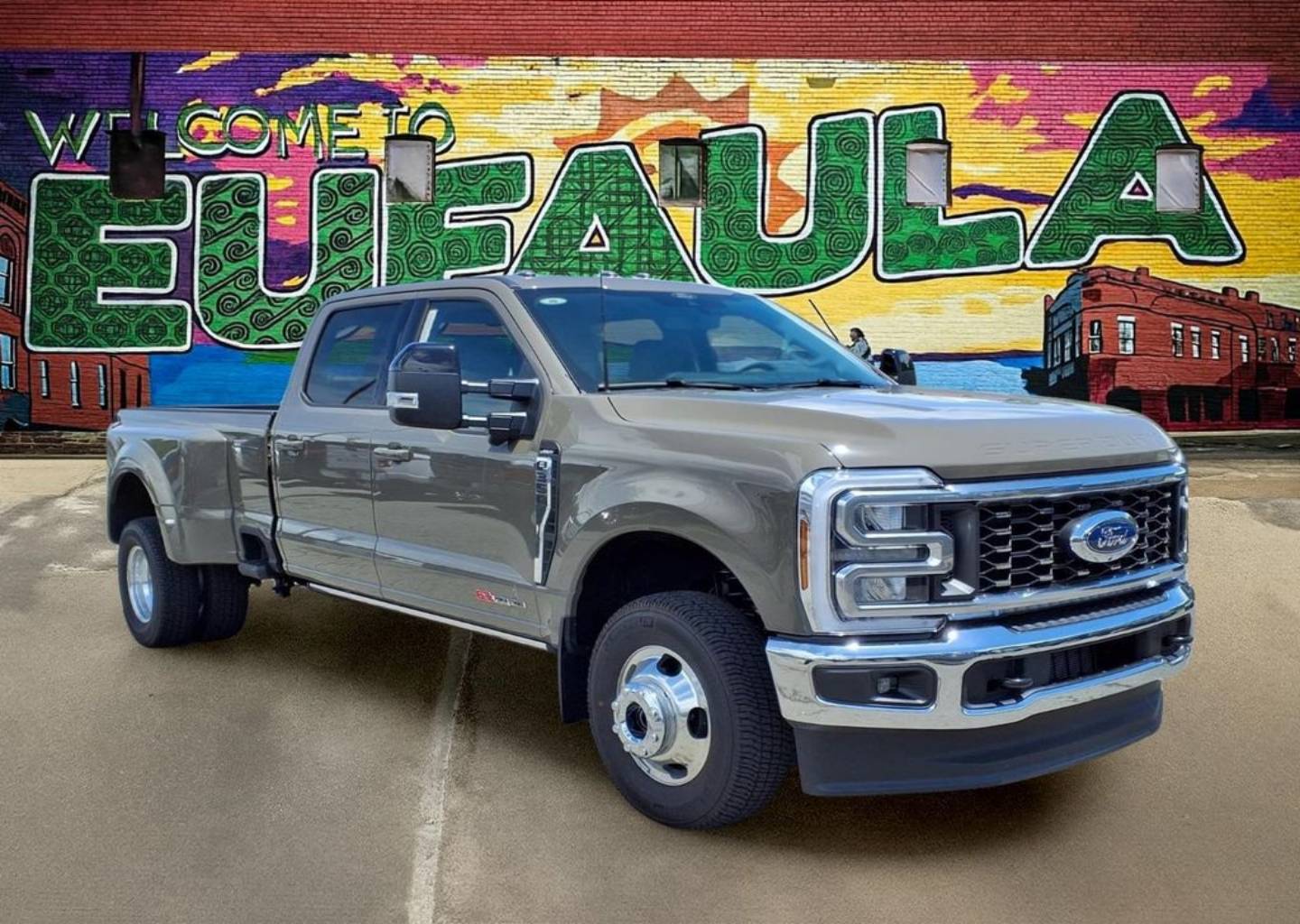 2026 Ford F-350 Lariat 4x4 Crew Cab 8' Box DRW's photo
