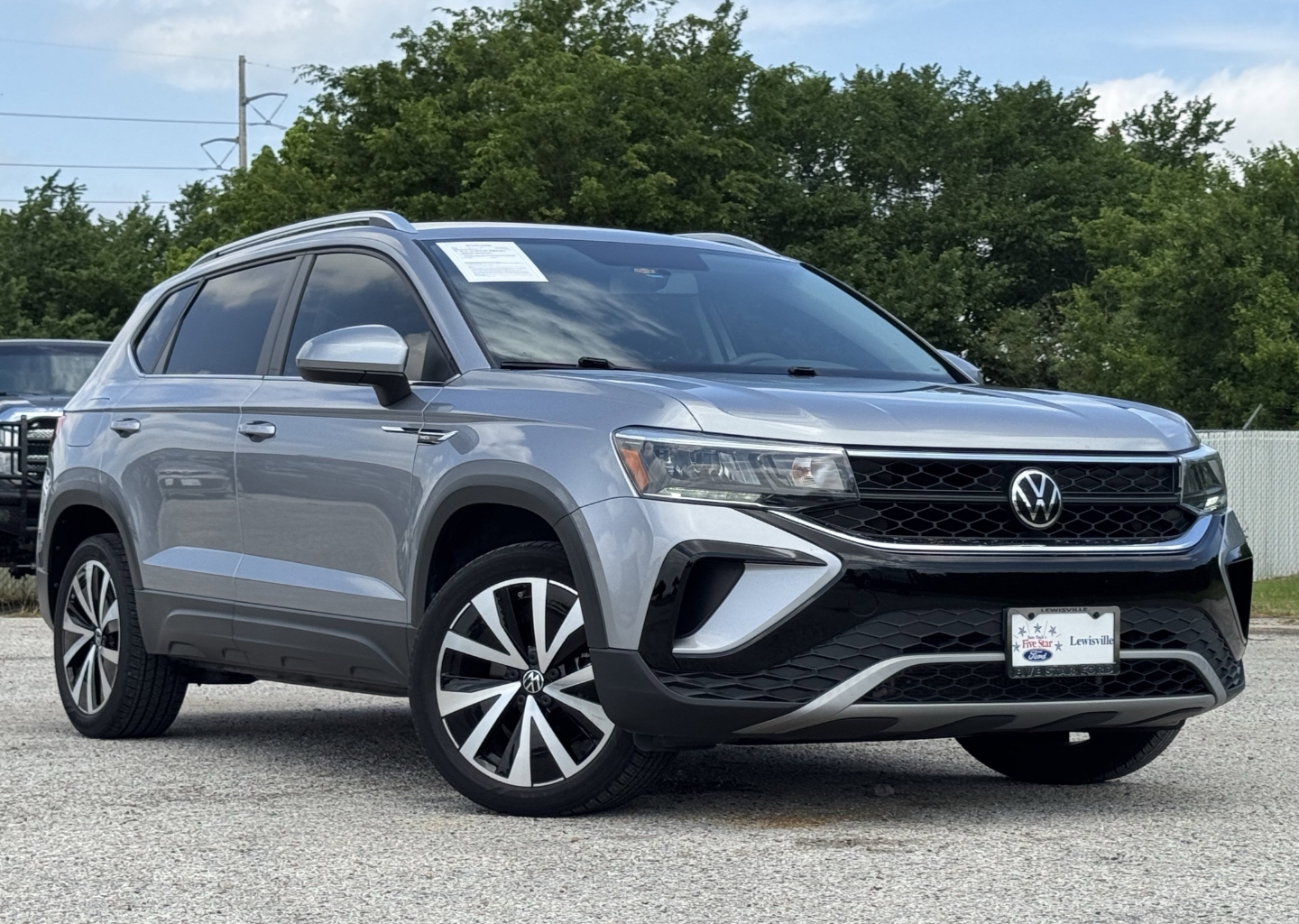 2022 Volkswagen Taos 1.5T SE's photo
