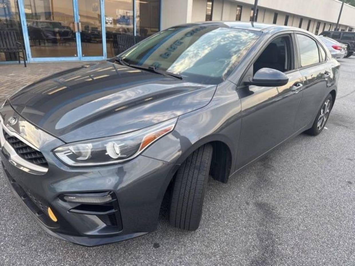 2019 Kia Forte LXS AT's photo