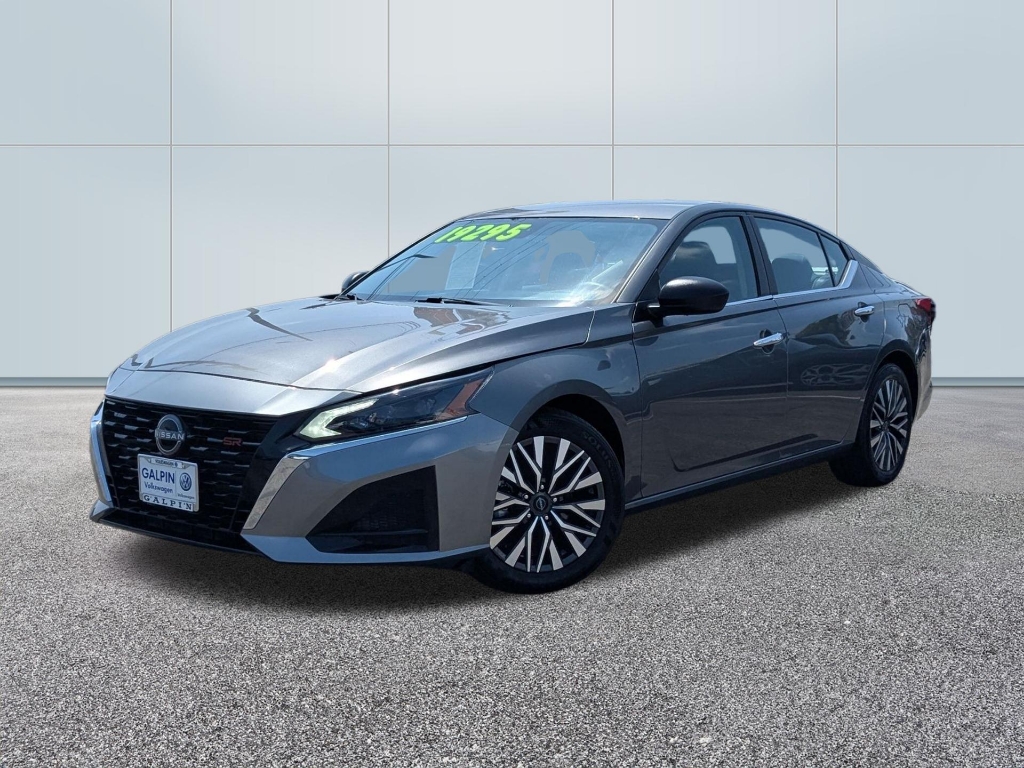 2024 Nissan Altima SV FWD