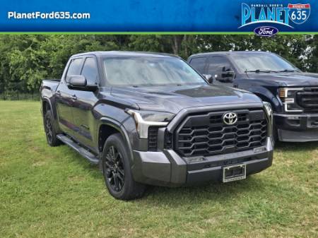 2024 Toyota Tundra 4WD SR5