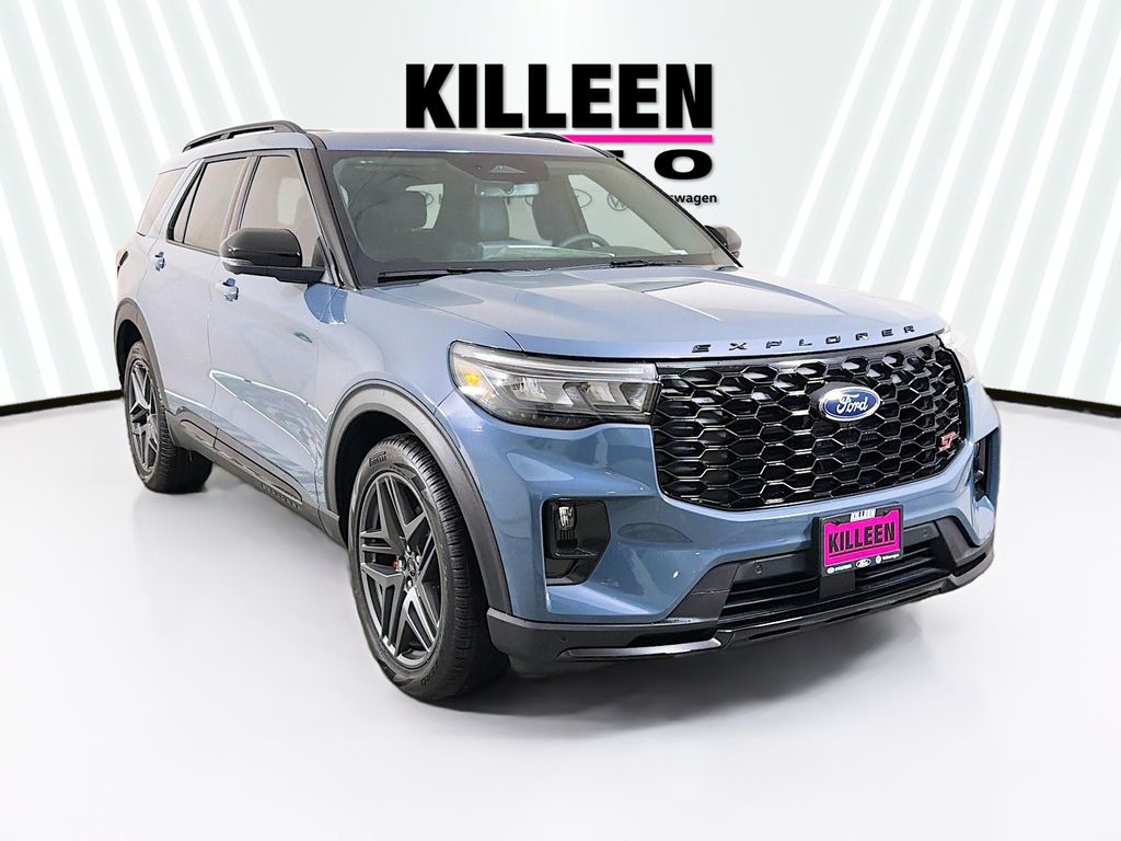 2026 Ford Explorer ST 4WD's photo