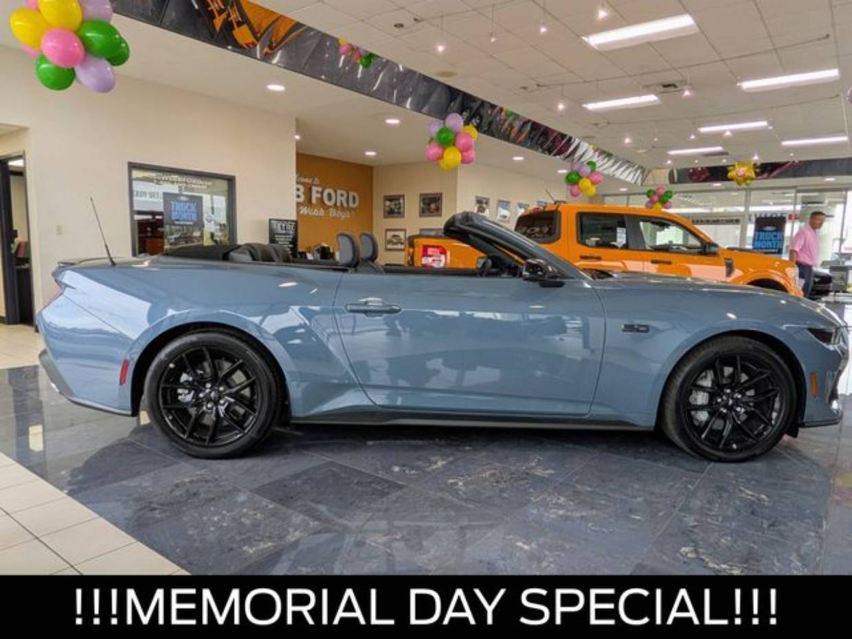 2025 Ford Mustang GT Premium Convertible - Photo 6