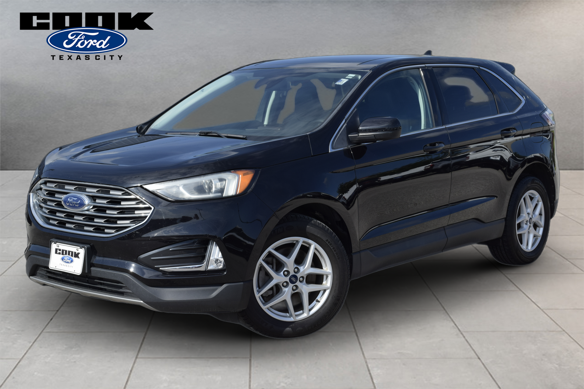 2021 Ford Edge SEL's photo