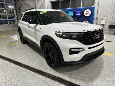 2024 Ford Explorer ST-Line