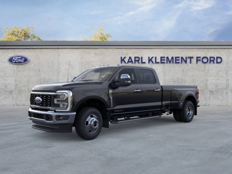 2026 Ford Super Duty F-350 DRW LARIAT