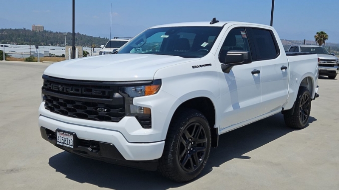 2024 Chevrolet Silverado 1500 Custom Crew Cab Short Box's photo