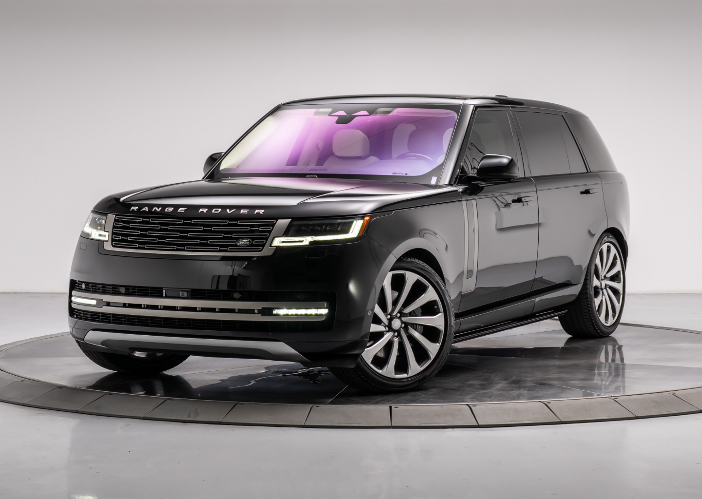 2023 Land Rover Range Rover 4.4 SE LWB 7's photo