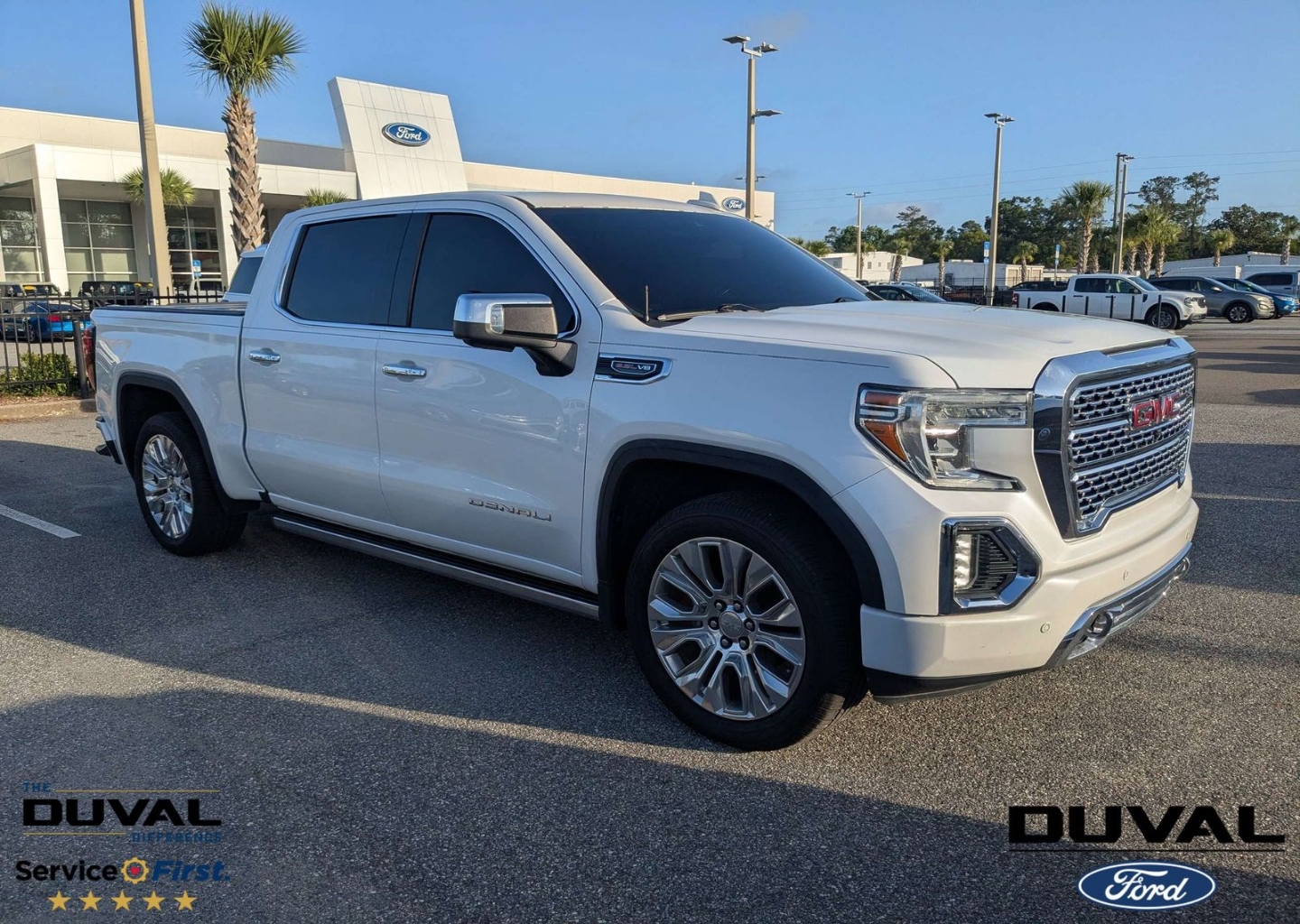 2020 GMC Sierra 4WD Crew Cab Short Box Denali's photo