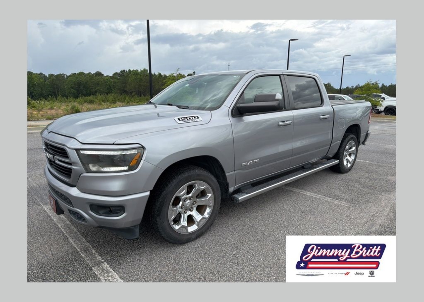 2019 RAM 1500 Big Horn/Lone Star 4x4 Crew Cab 5'7's photo