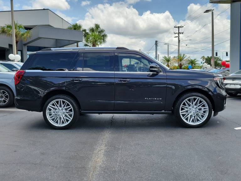 2026 Ford Expedition Platinum