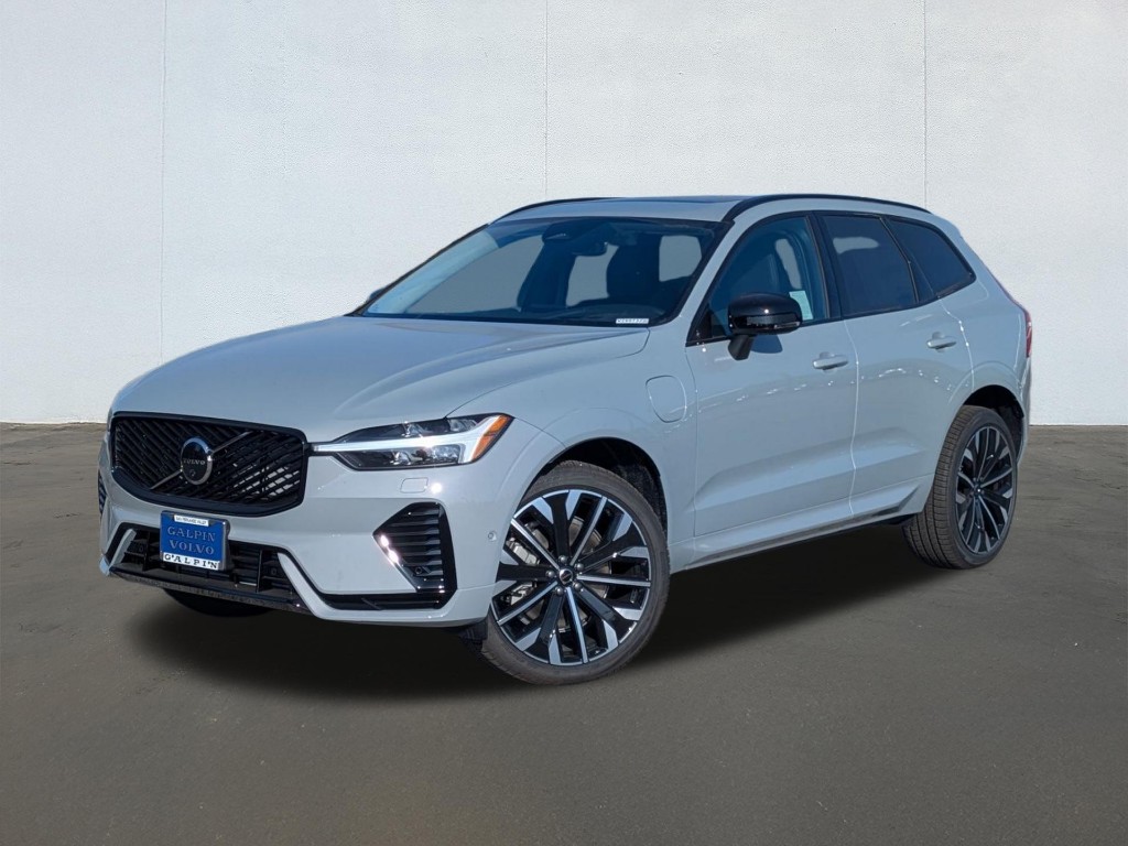 2026 Volvo XC60 Plug-In Hybrid Ultra, T8 AWD Electric/Gasoline, Dark