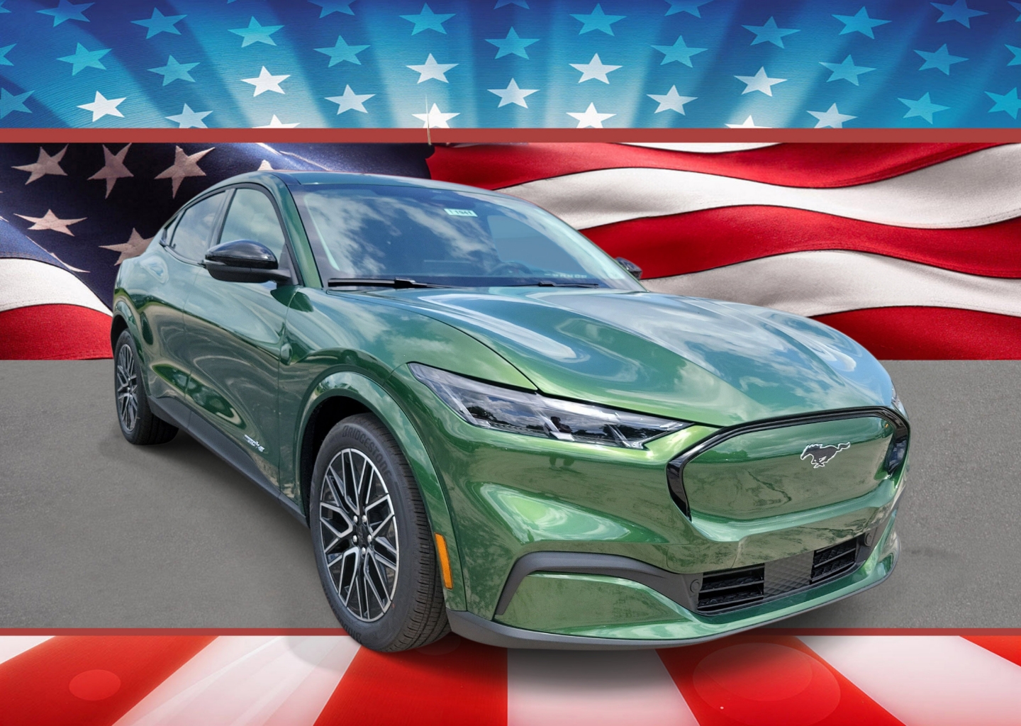 2026 Ford Mustang-Mach-e Premium's photo