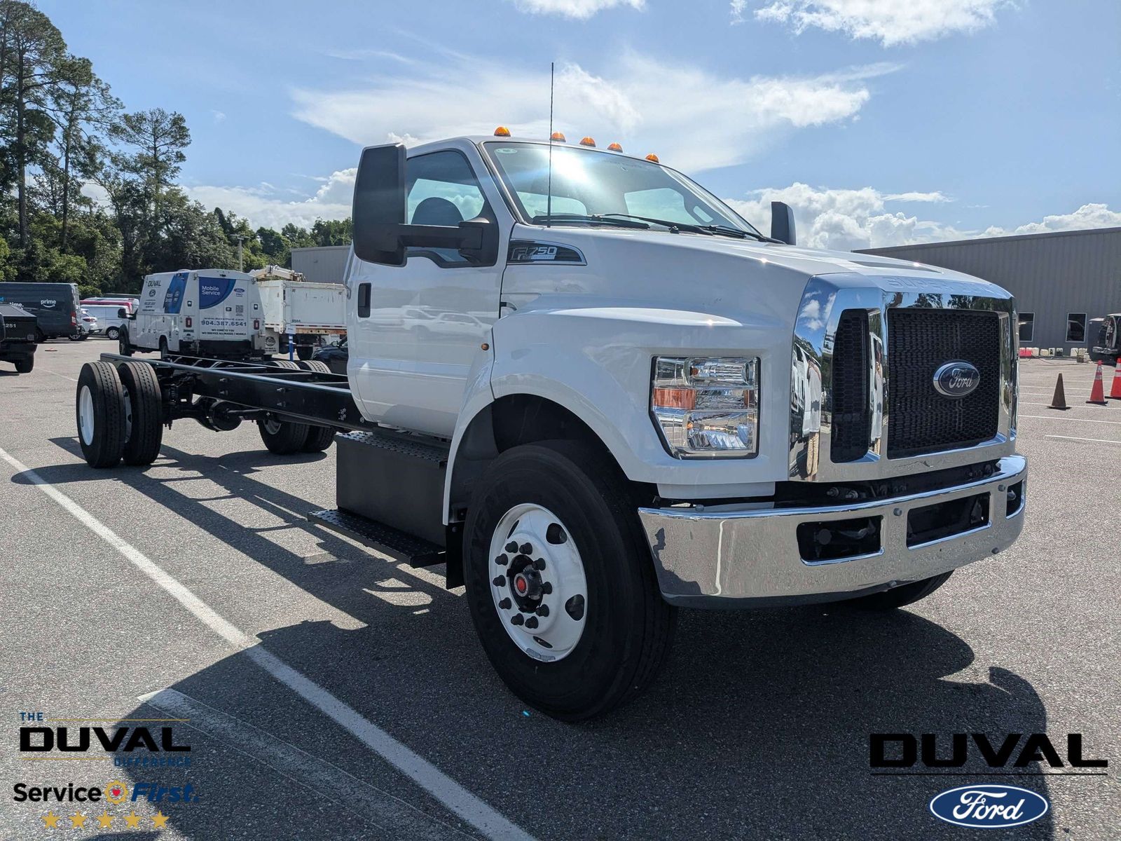 2026 Ford F-750SD Base