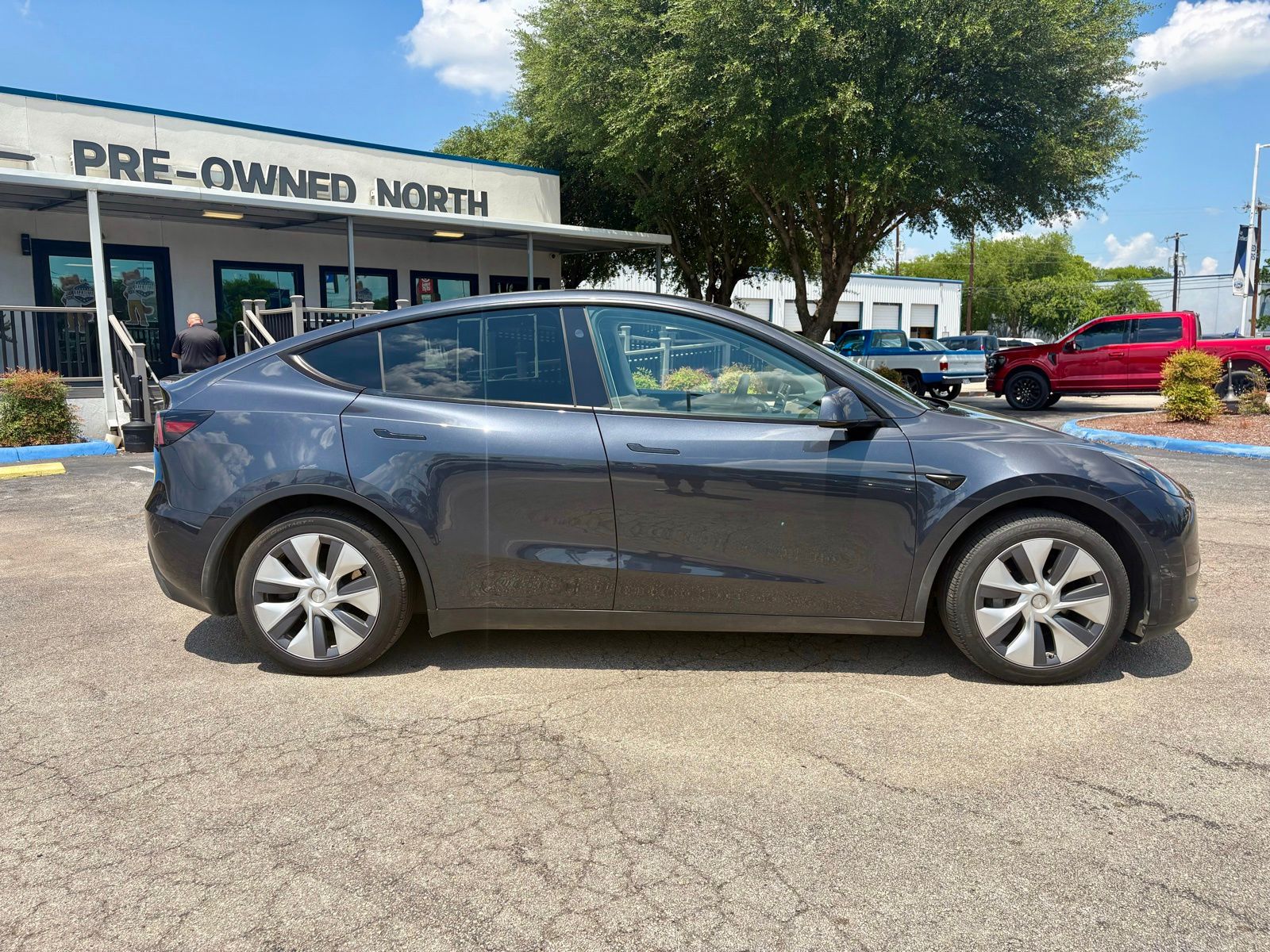 Used 2024 Tesla Model Y Long Range with VIN 7SAYGDEE6RA245619 for sale in San Antonio, TX