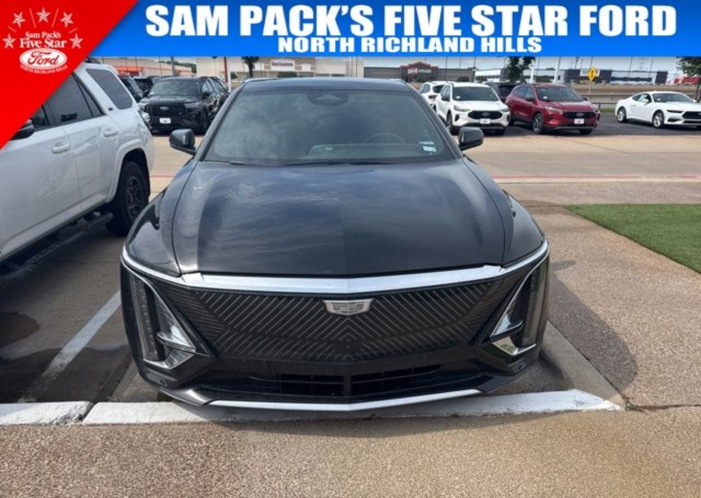 2024 Cadillac Lyriq Luxury 3 AWD's photo
