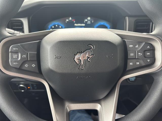2025 Ford Bronco 4-Door Base - Photo 25