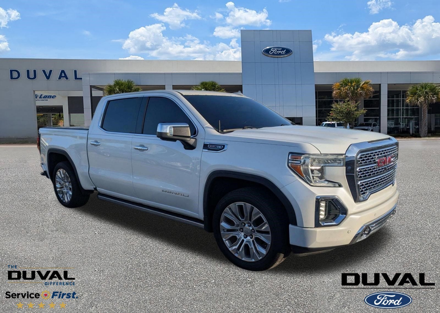 2020 GMC Sierra 4WD Crew Cab Short Box Denali's photo