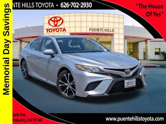 2020 Toyota Camry SE