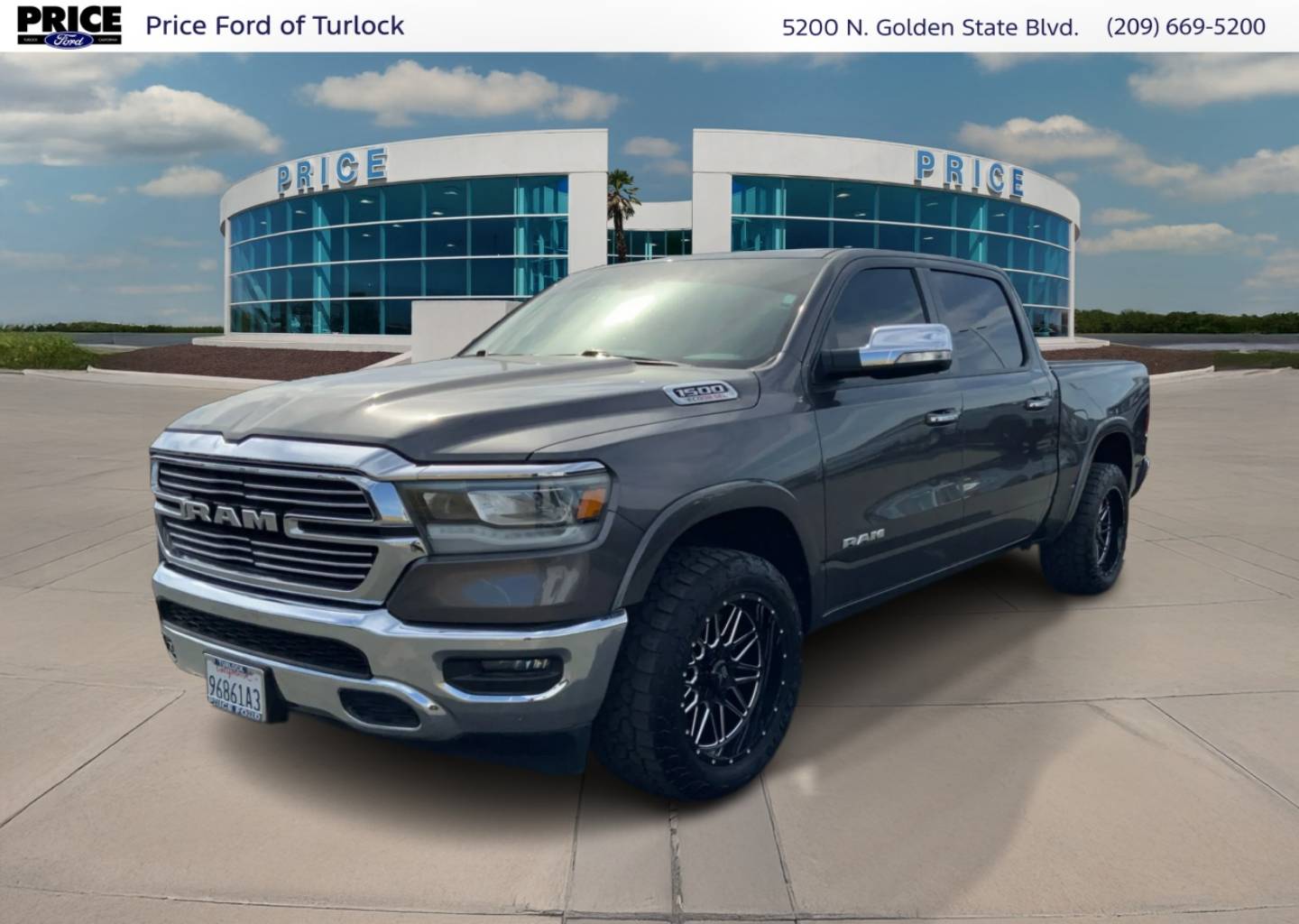 2020 RAM 1500 Laramie 4x4 Crew Cab 5'7's photo