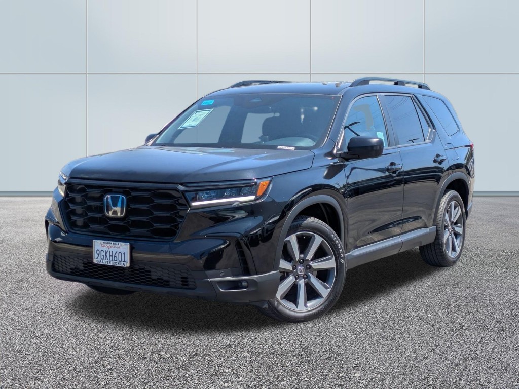 2023 Honda Pilot AWD Sport
