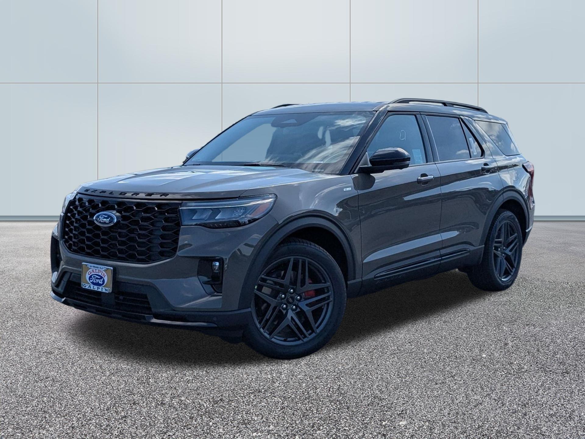 2026 Ford Explorer ST-LINE RWD's photo