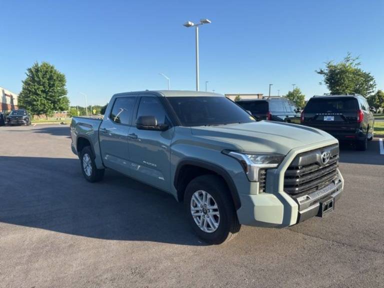 2026 Toyota Tundra 4WD SR5