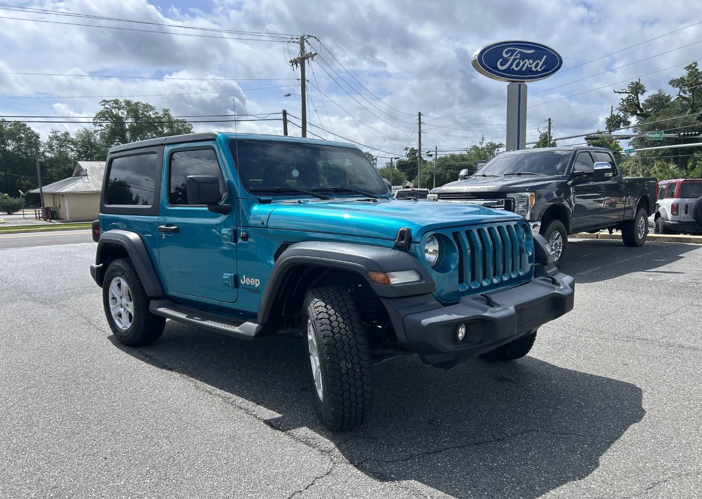 2020 Jeep Wrangler Sport S's photo