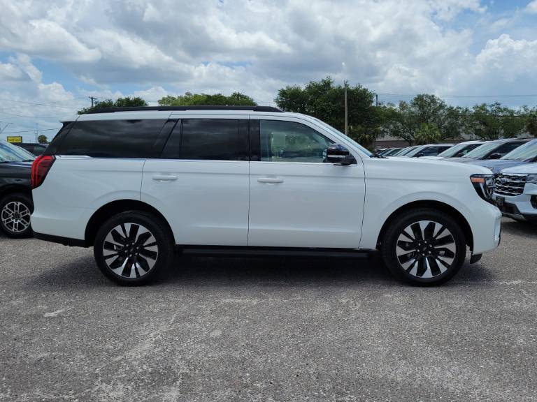 2026 Ford Expedition Active
