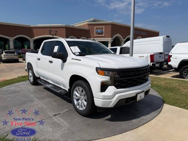 2024 Chevrolet Silverado 1500 Custom
