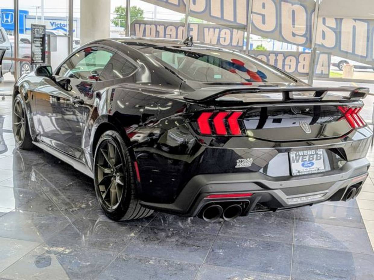 2025 Ford Mustang Dark Horse - Photo 27