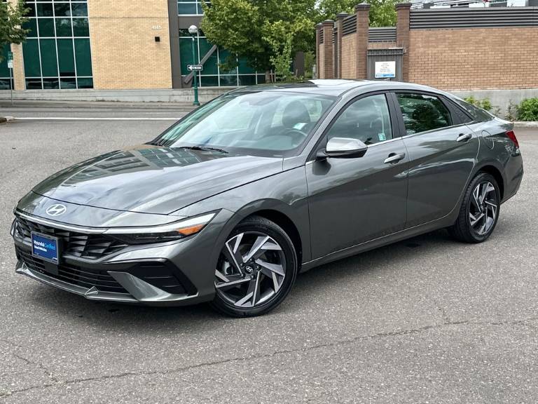2025 Hyundai Elantra Limited