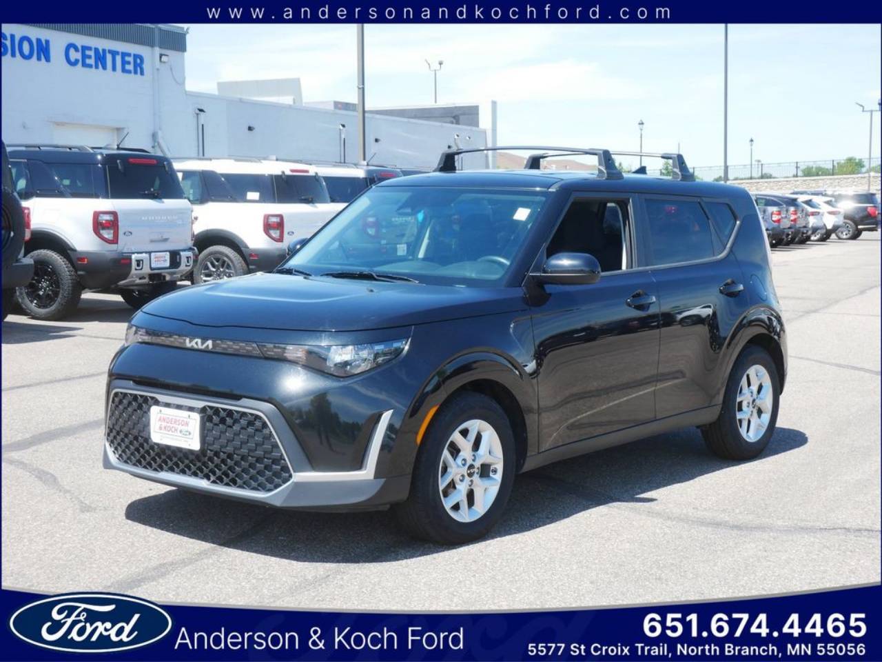 2023 Kia Soul 2.0L S IVT's photo