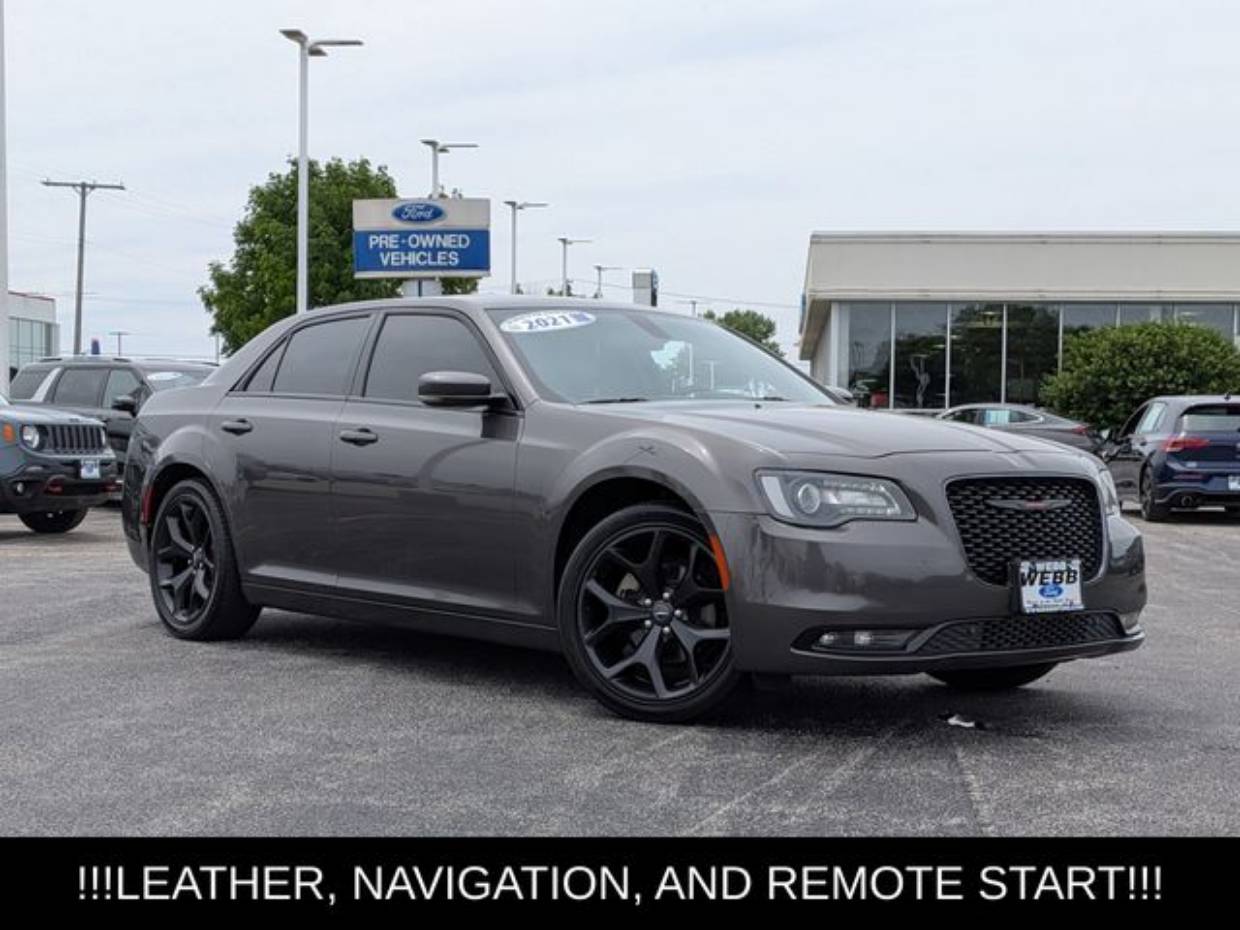 2021 Chrysler 300 S's photo