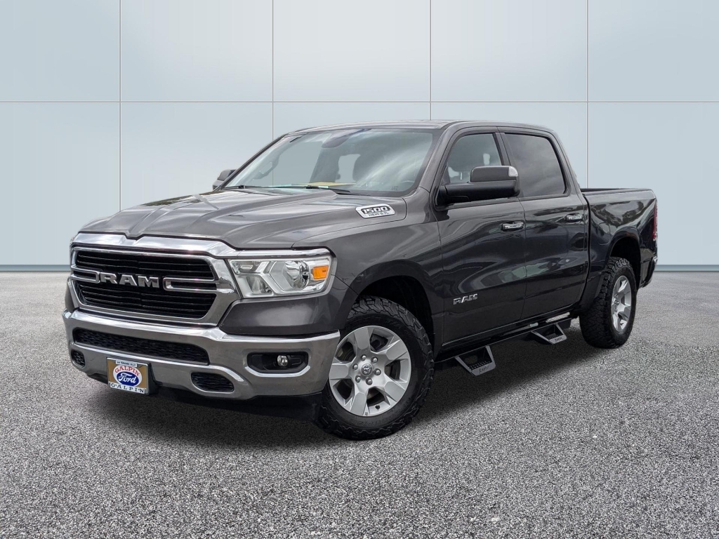 2019 RAM 1500 BIG Horn/Lone Star Crew Cab 4X2 57