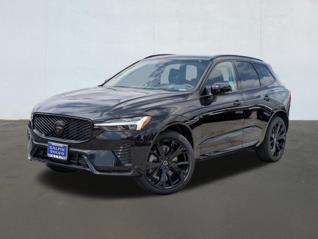 2026 Volvo XC60 Plug-In Hybrid Black Edition Ultra, T8 AWD Electric/Gasoline, Dark