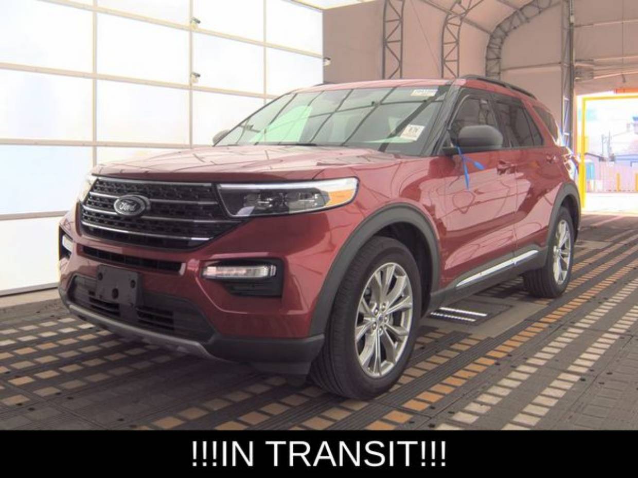 2024 Ford Explorer XLT 4WD's photo