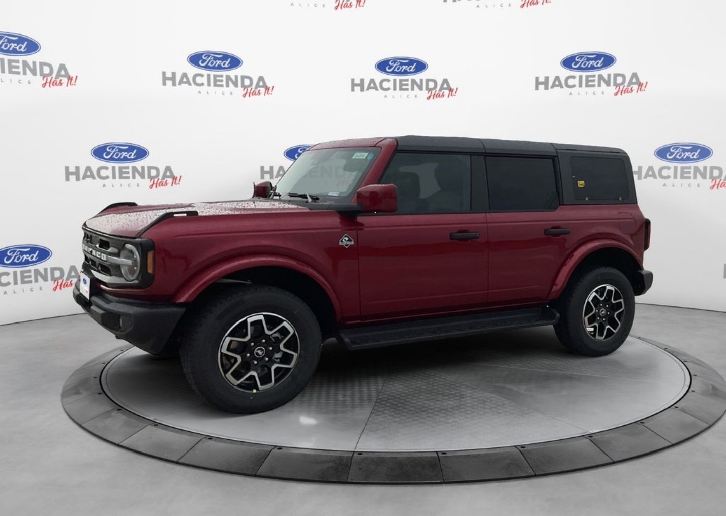 2026 Ford Bronco Outer Banks 4x4's photo