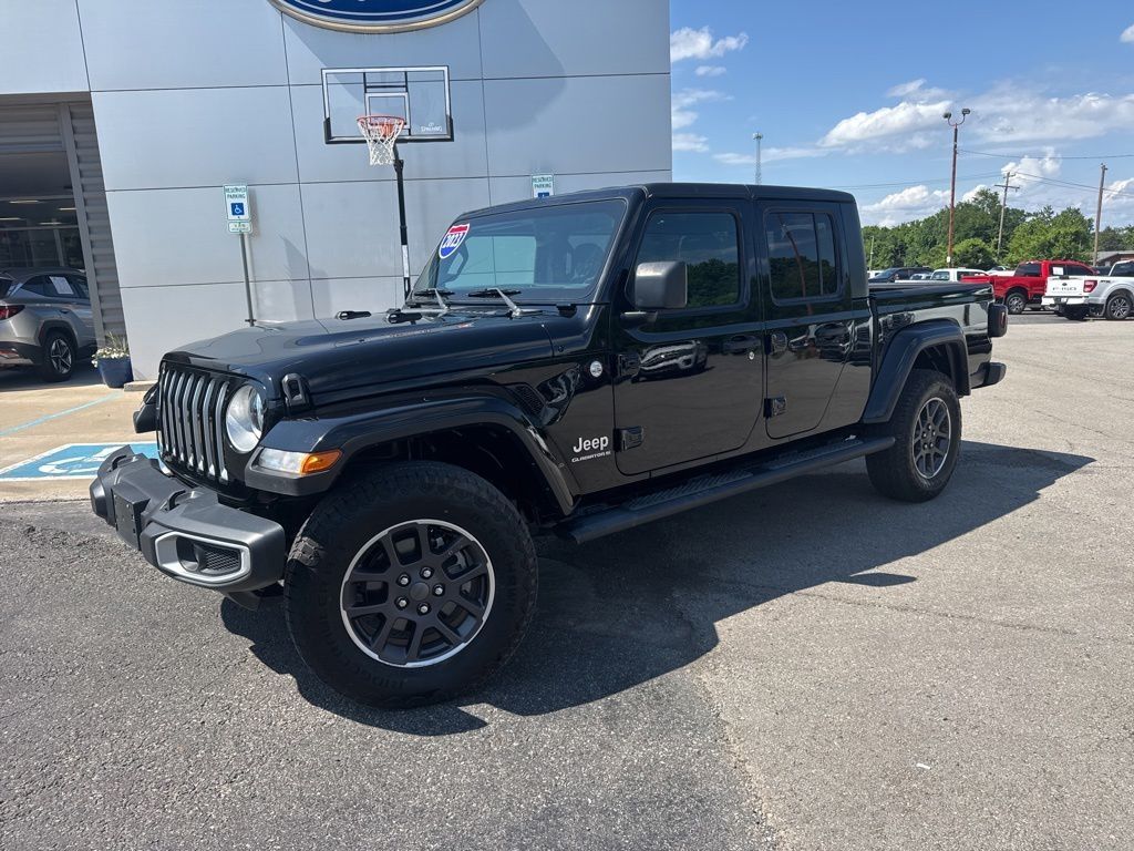 2023 Jeep Gladiator Overland