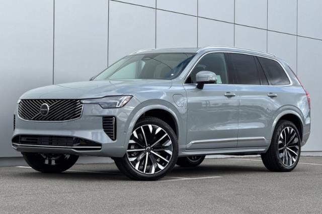 2026 Volvo XC90 Plug-In Hybrid T8 Plus
