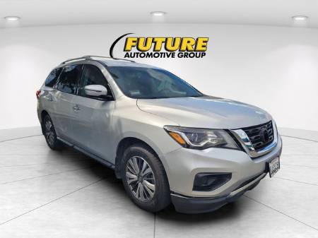 2019 Nissan Pathfinder S