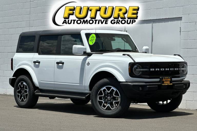 2026 Ford Bronco Outer Banks