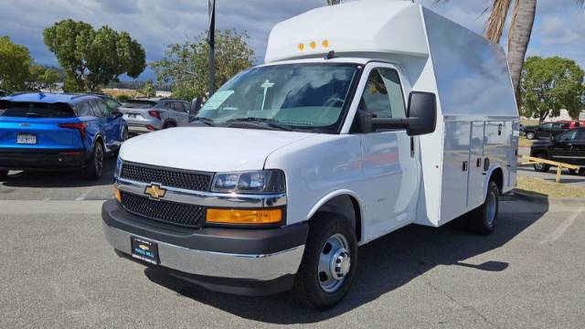 2026 Chevrolet Express Commercial Cutaway