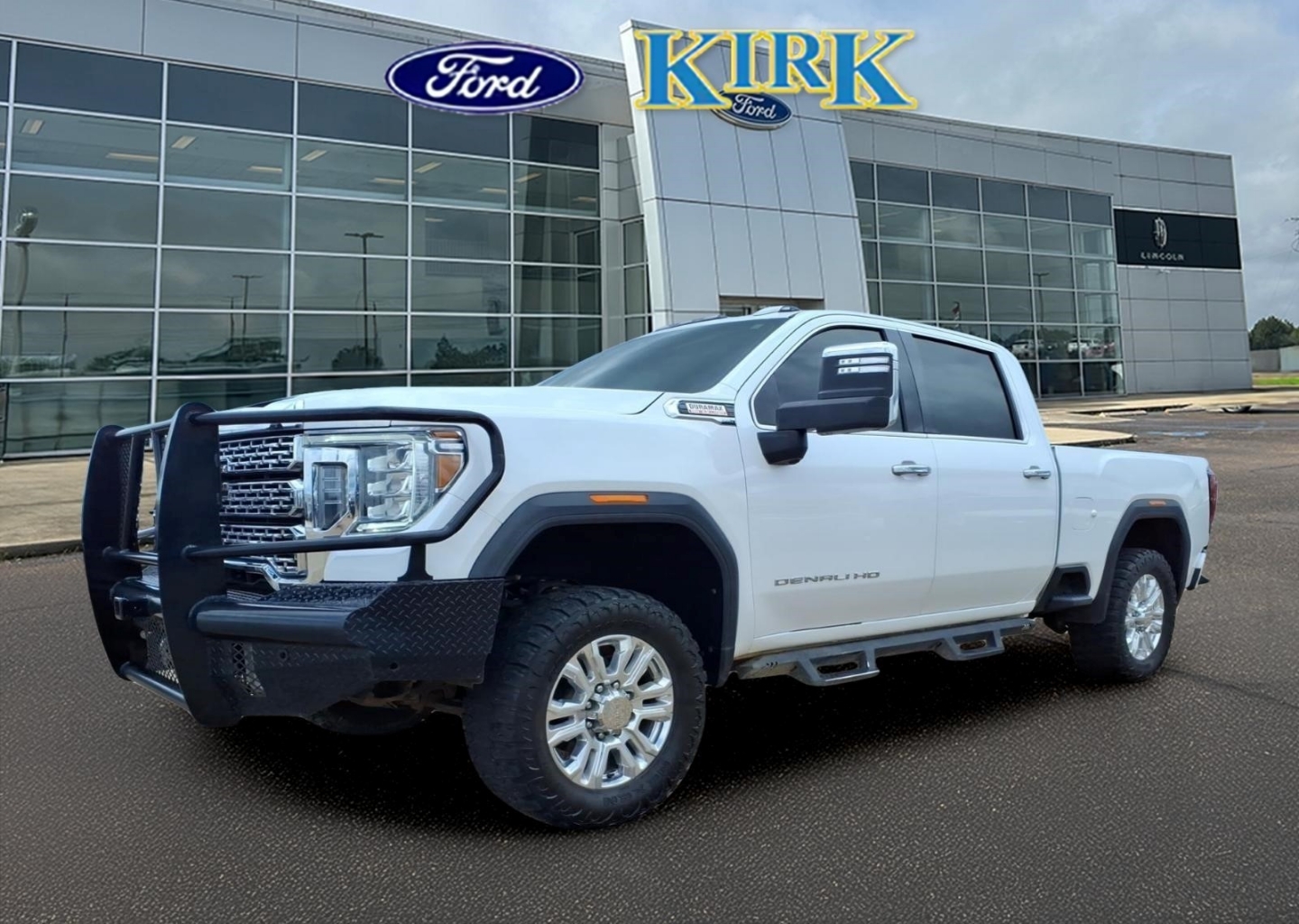 2022 GMC Sierra 4WD Crew Cab Standard Box Denali's photo